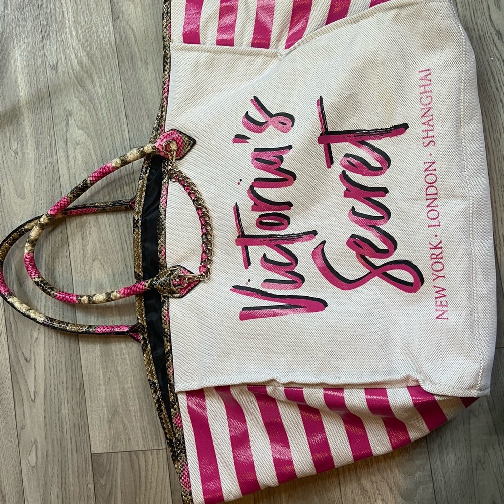 Victoria’s Secret bag
